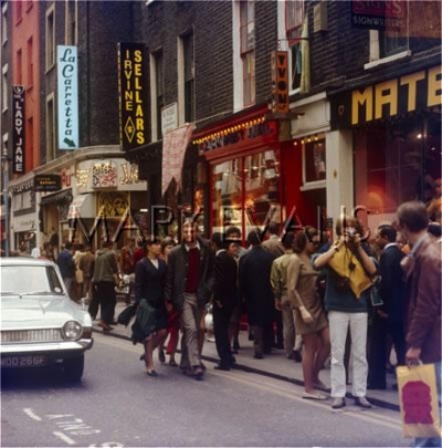 28 Carnaby Street 1960's.jpg
. Click on the picture to enlarge